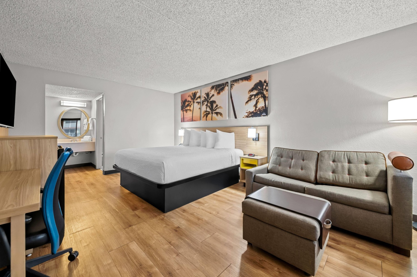 Photo - Days Inn by Wyndham Buena Park Anaheim