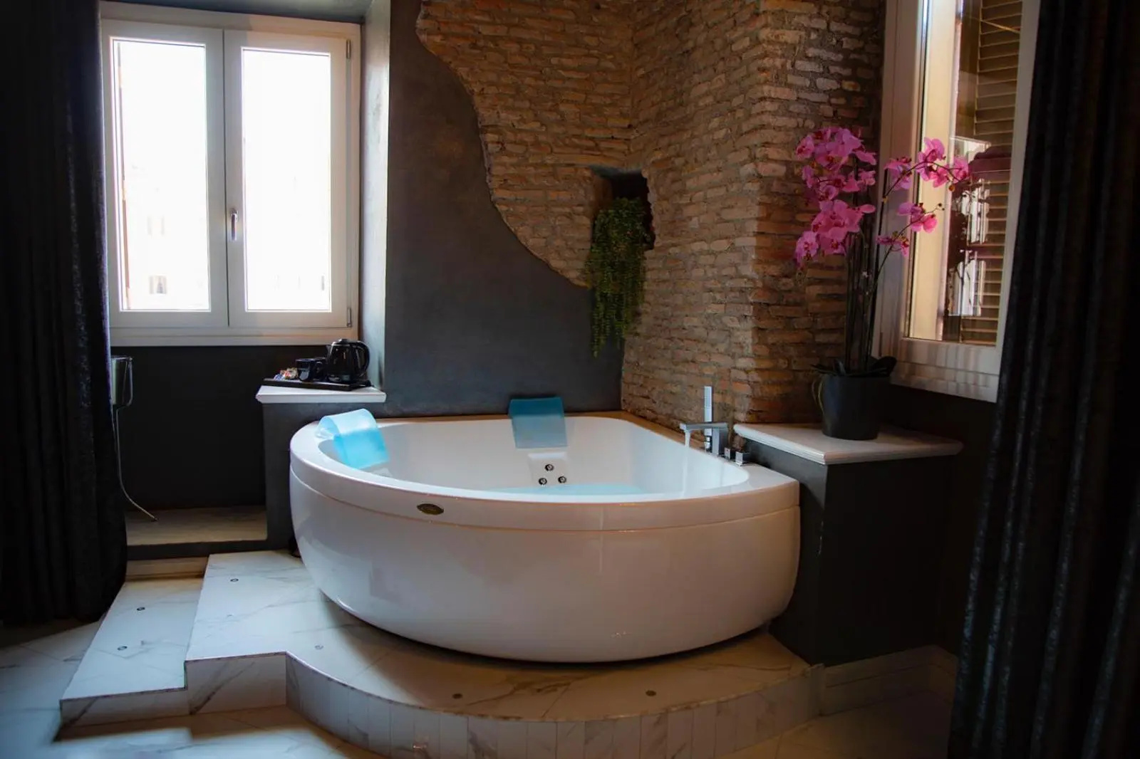 Foto - Rhome Luxury suite
