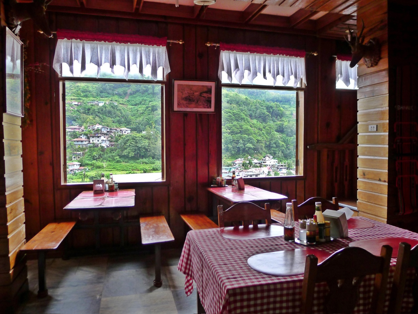Uyami's Green View Lodge
