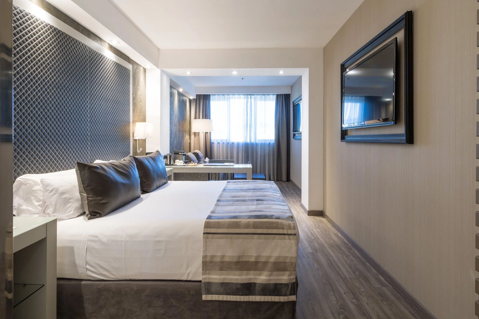 Foto - Catalonia Square 4* Sup