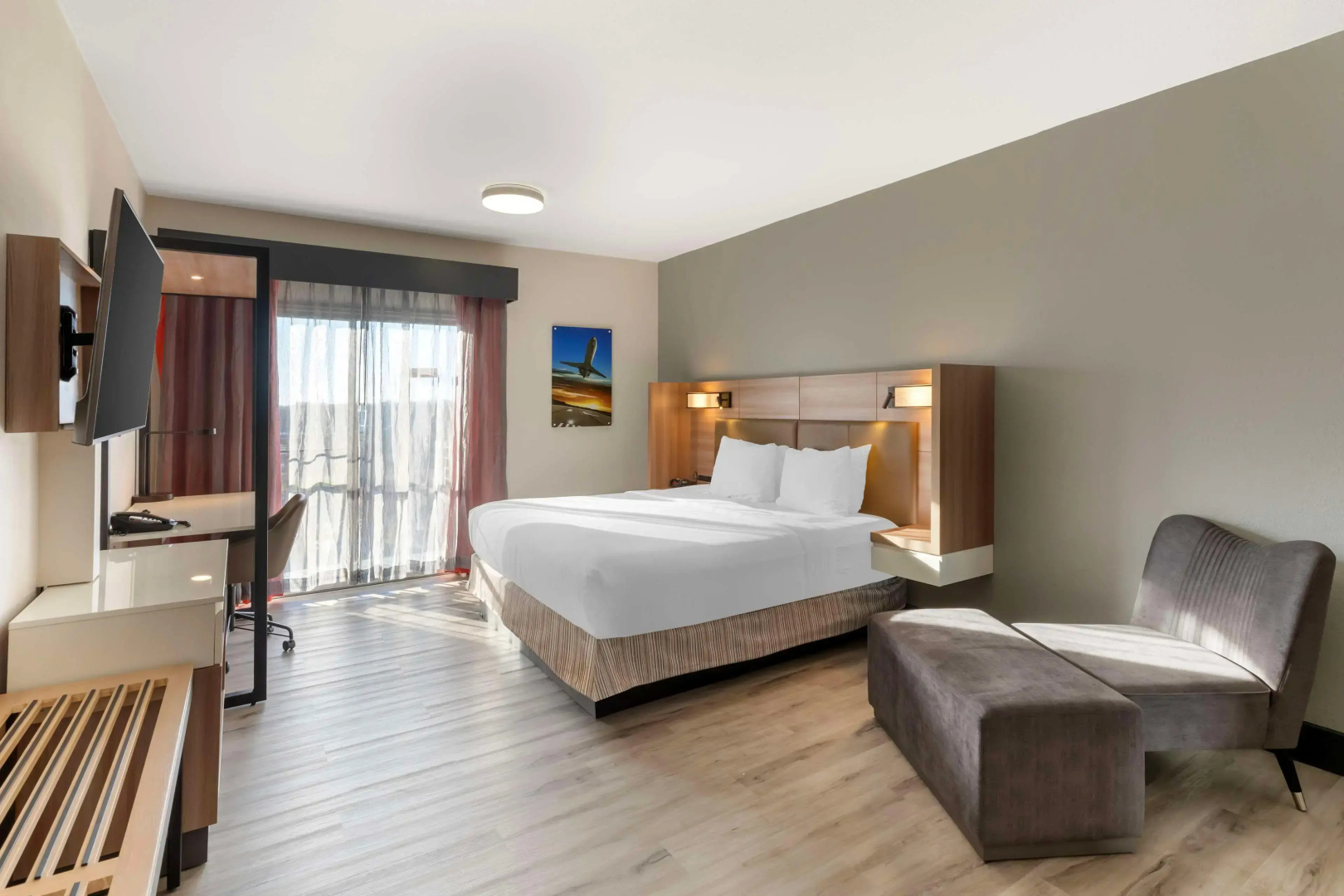 Photo - Best Western Plus Atlanta Airport-East