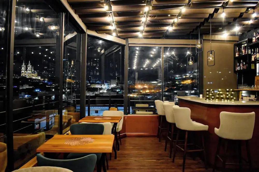 Foto - Hotel & Rooftop King Experience by David