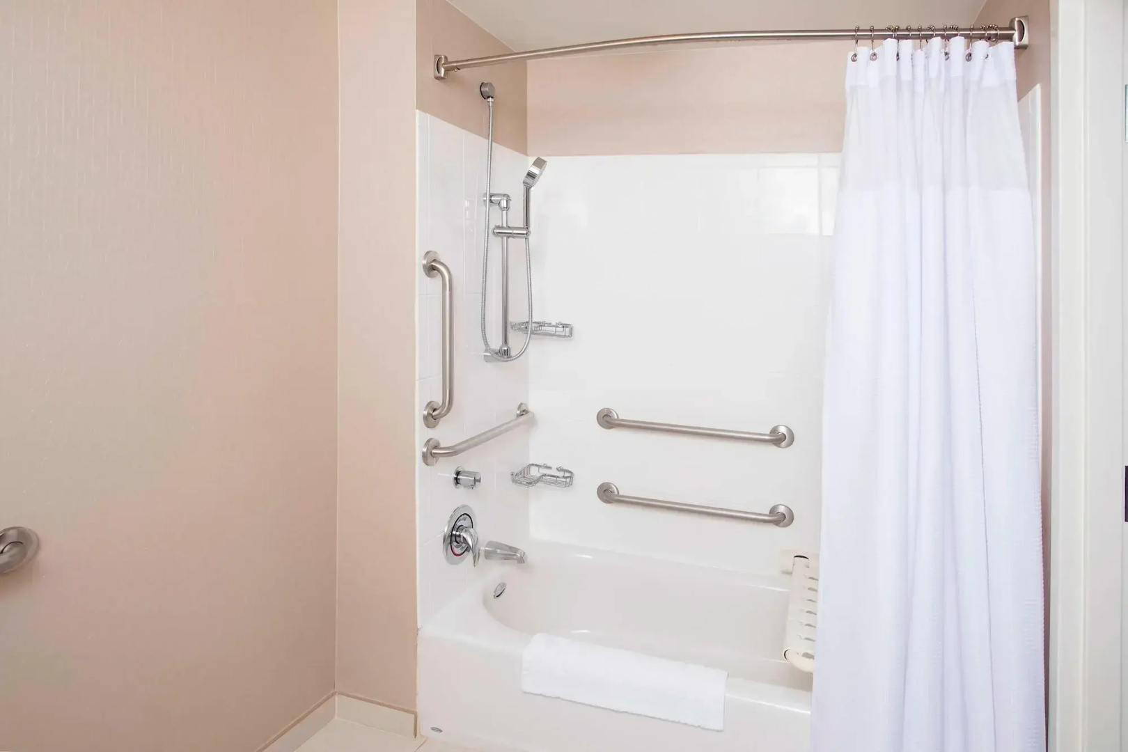 Photo - SpringHill Suites by Marriott Fairfax Fair Oaks