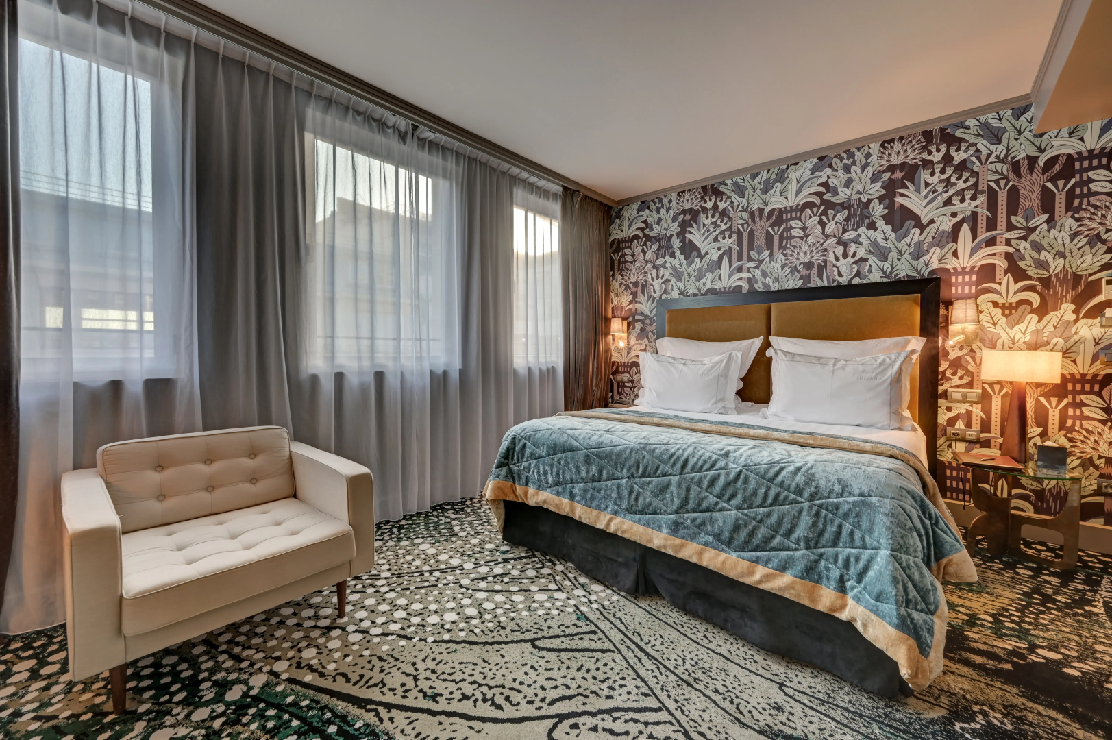 Photo - The One Alma Paris