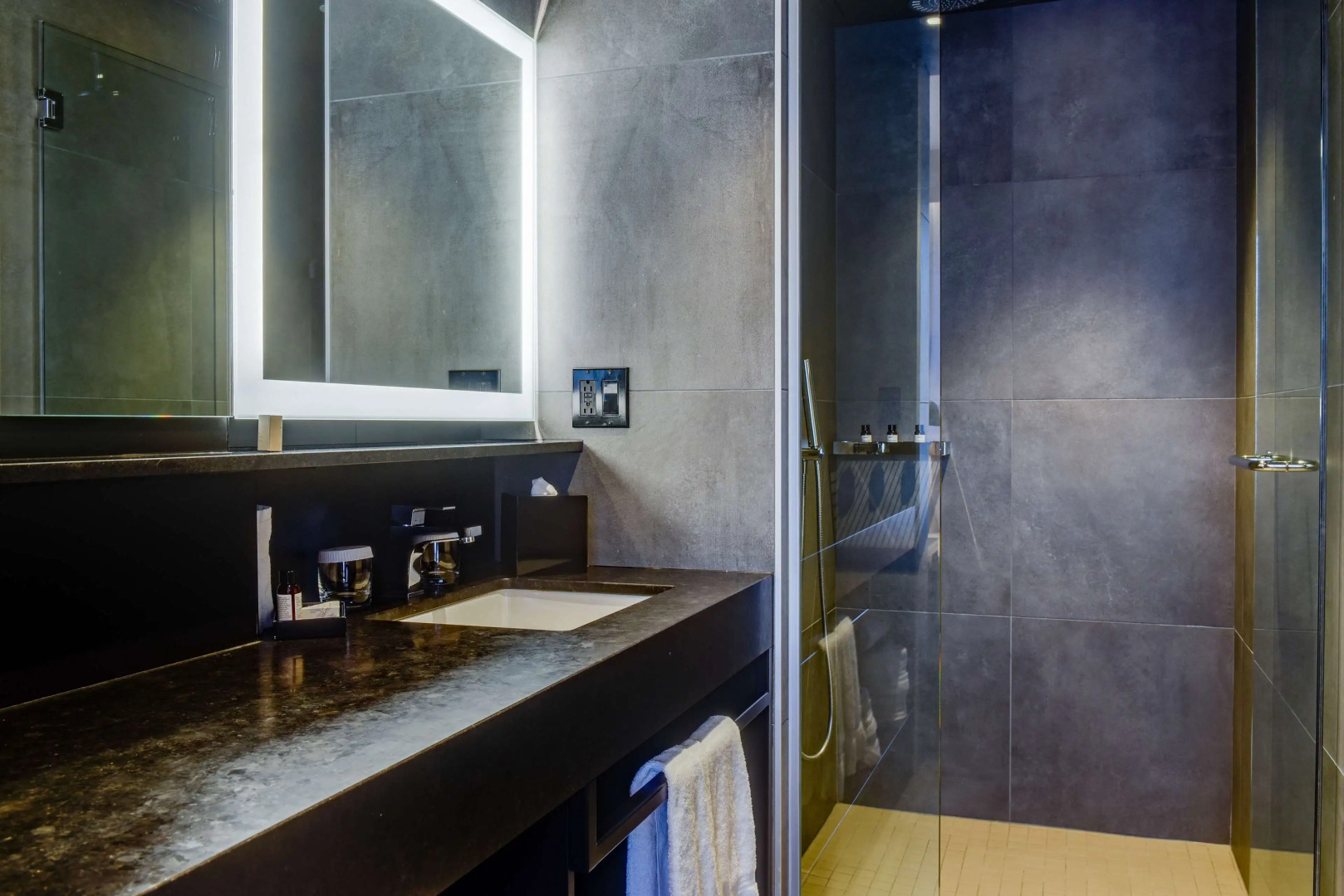 Foto - Hotel Monville