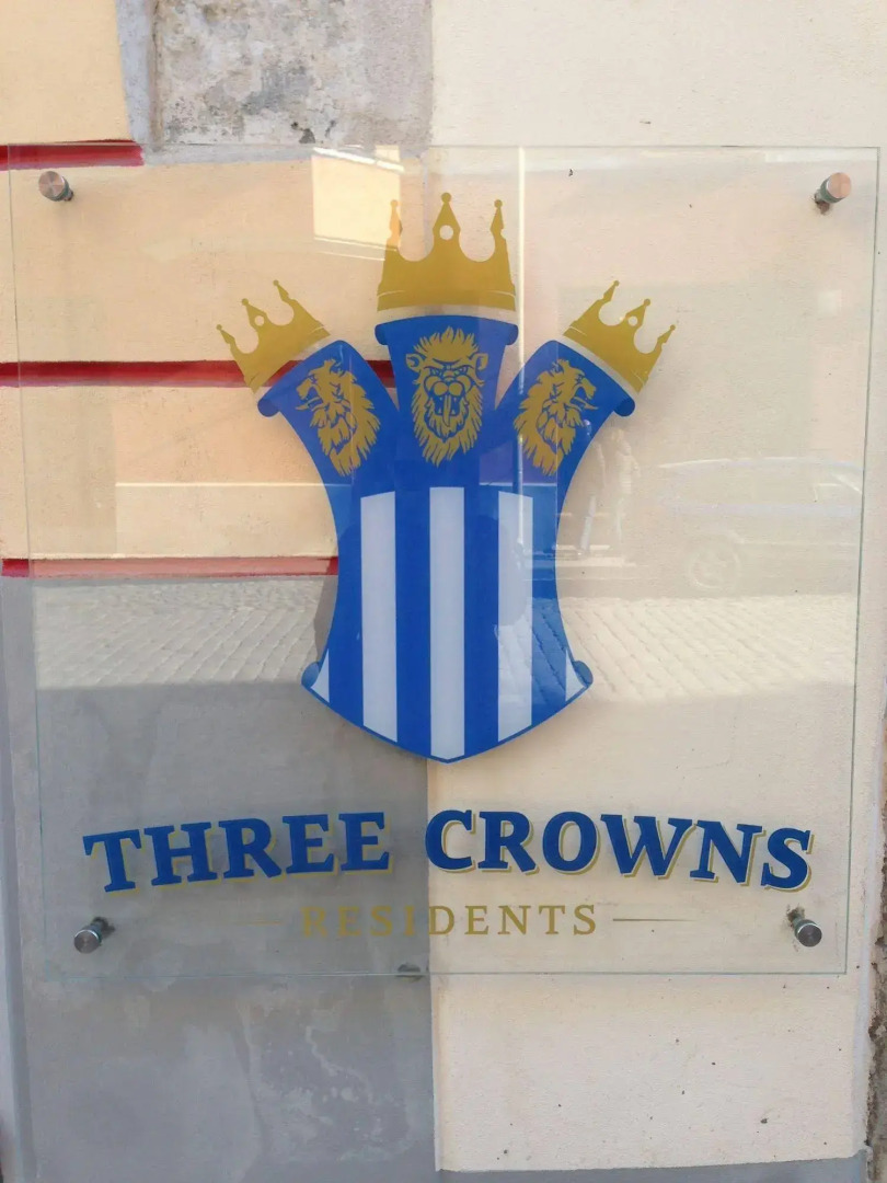 Photo - Three Crowns Residents
