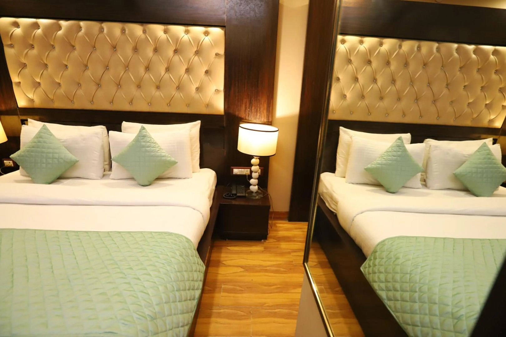 Foto - Hotel Palm Grand Naraina New Delhi - Couple Friendly Local IDs Accepted