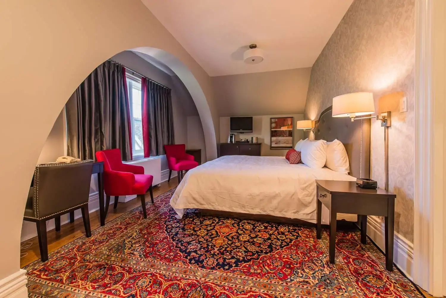 Photo - Idlewyld Inn & Spa
