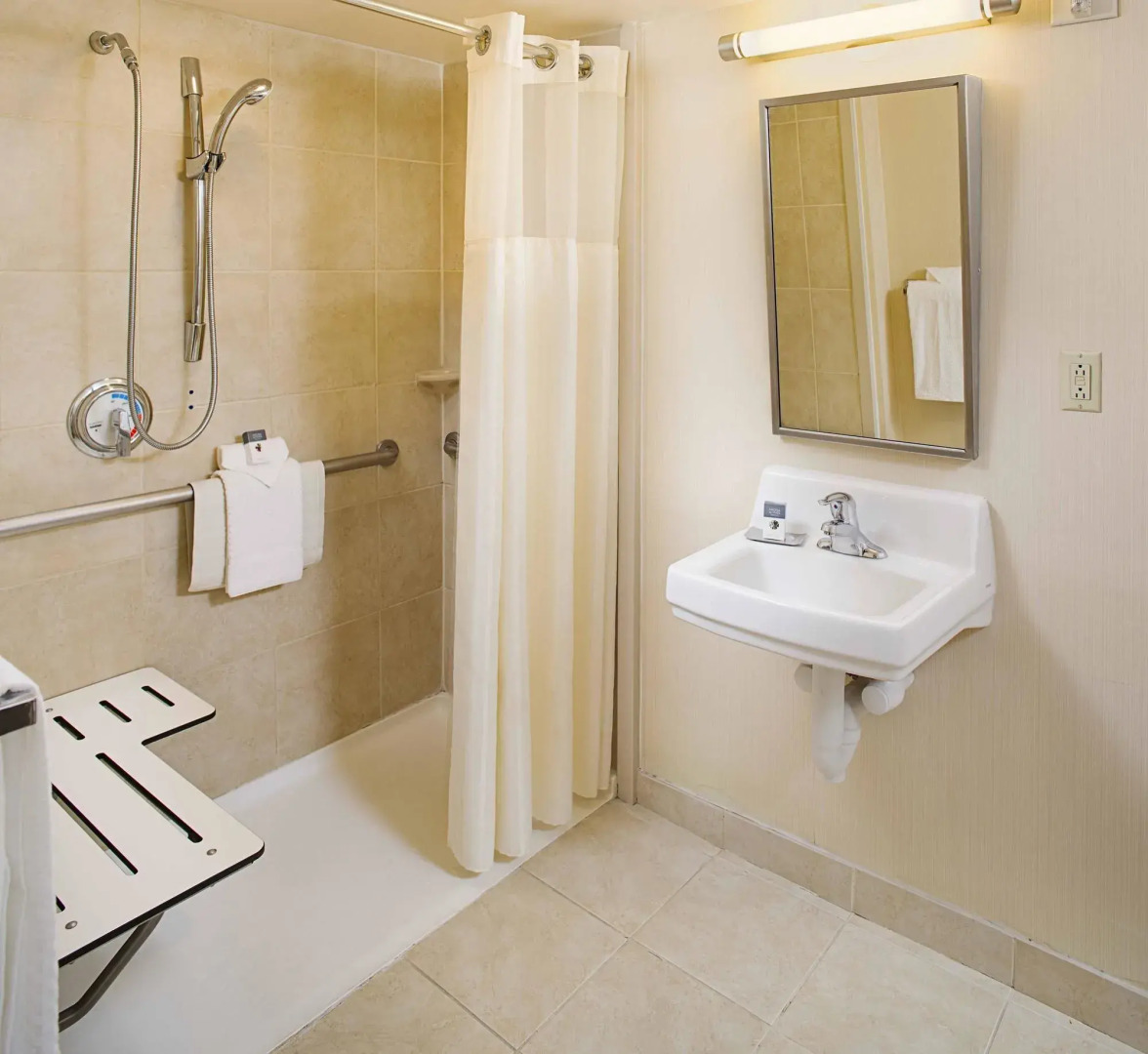 Photo - DoubleTree by Hilton New Orleans Airport