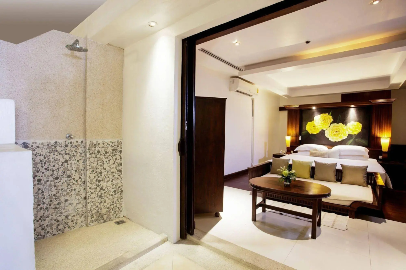 Photo - Safari Beach Hotel