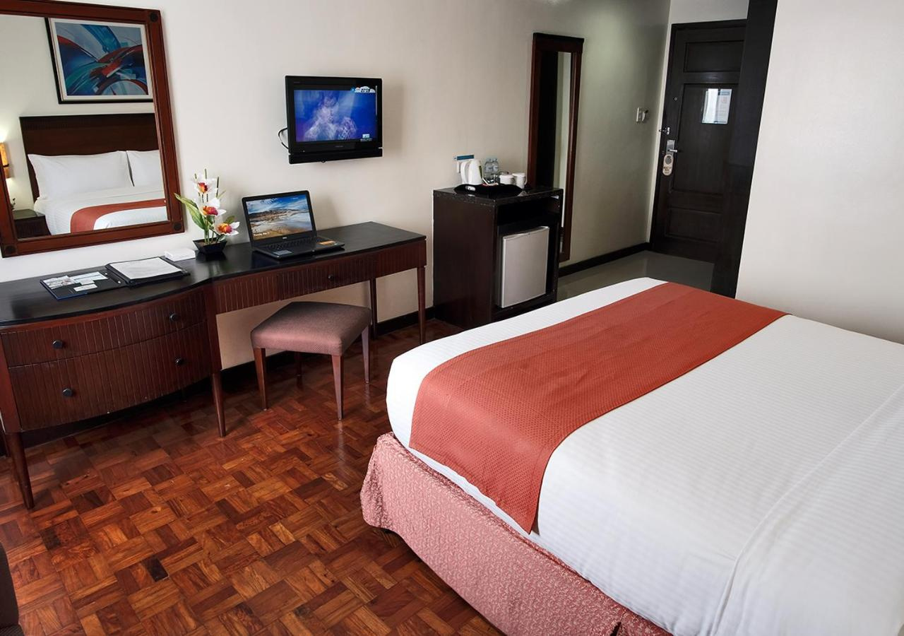 Foto - Fersal Hotel Neptune Makati
