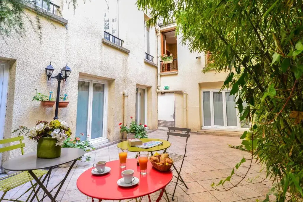 Photo - Korner Montmartre