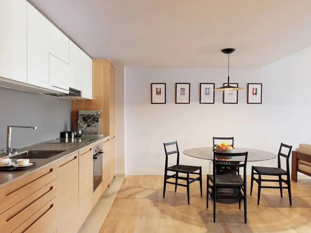 Photo - Hotel de Pourtales