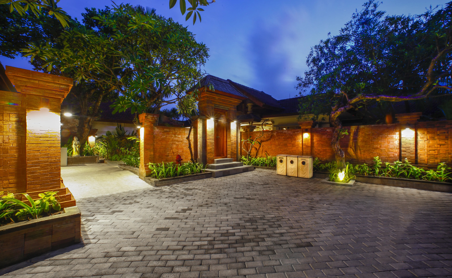 Photo - Kuta Seaview Beach Resort