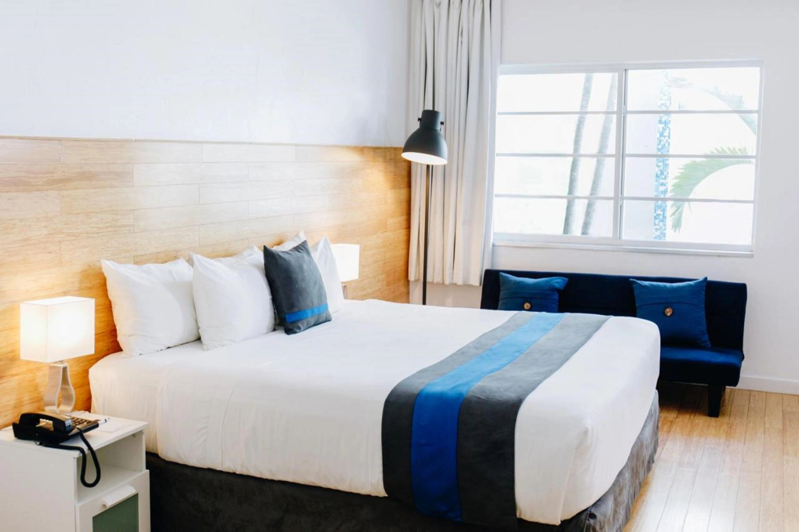 Photo - Aqua Hotel & Suites
