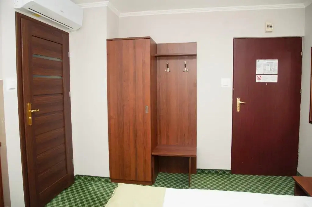 Photo - Hit Hotel