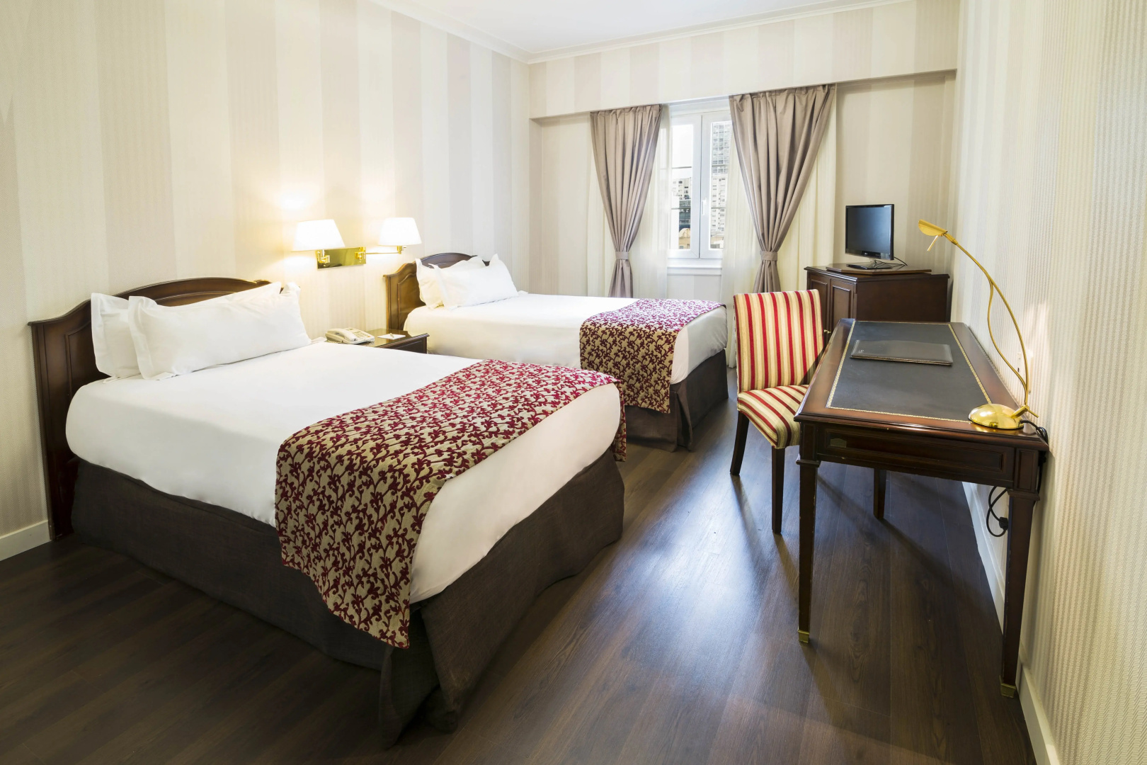 Photo - Claridge Hotel
