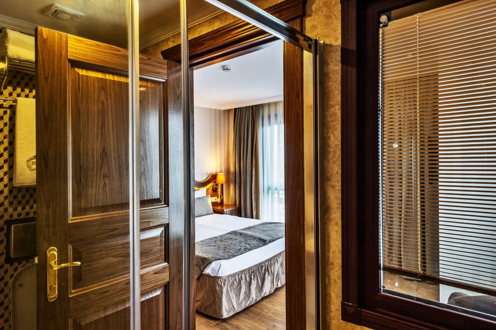 Photo - The Central Hotel