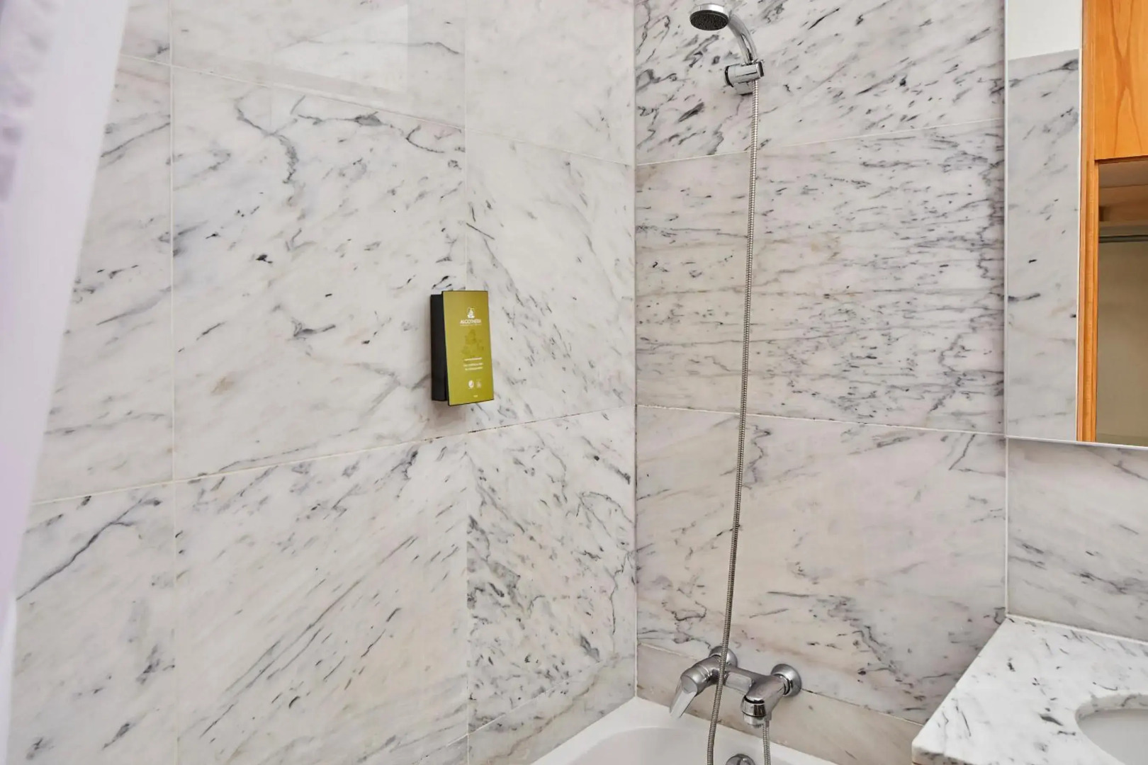 Photo - Occidental Faro