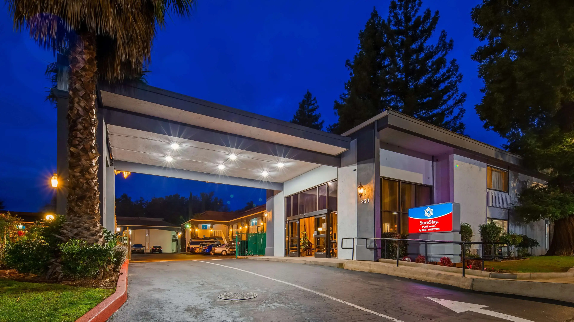 Foto - SureStay Plus Hotel by Best Western Sacramento North