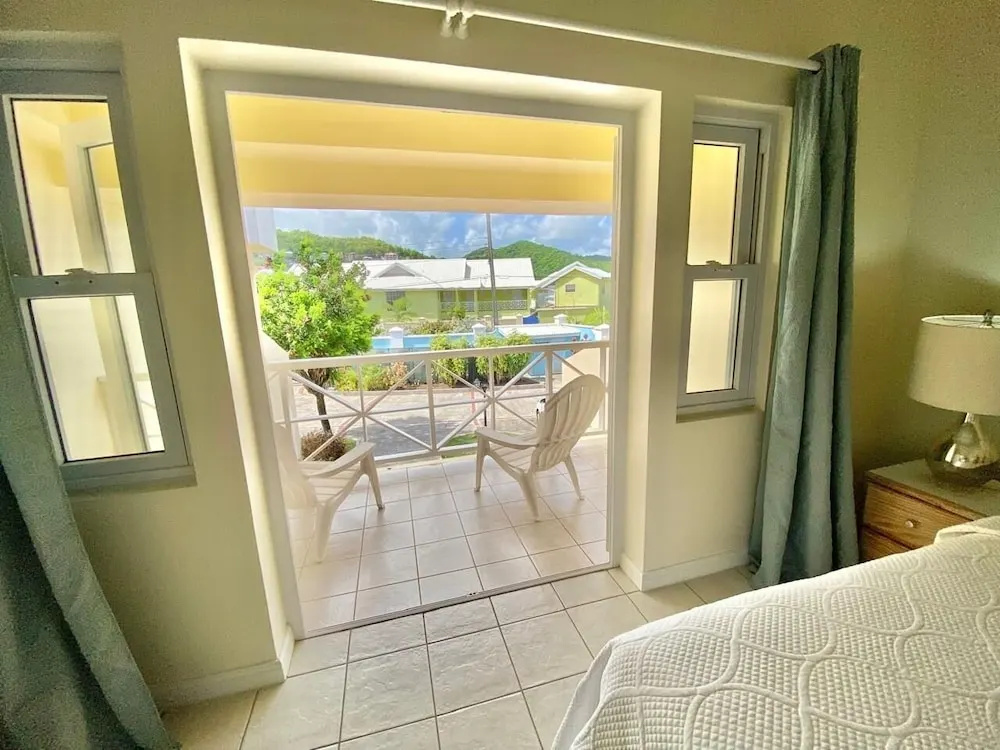Bay View #2 2 Bedroom Townhouse by RedAwning
