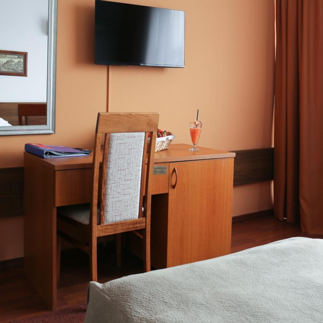 Foto - Hotel Srbija-FREE PARKING