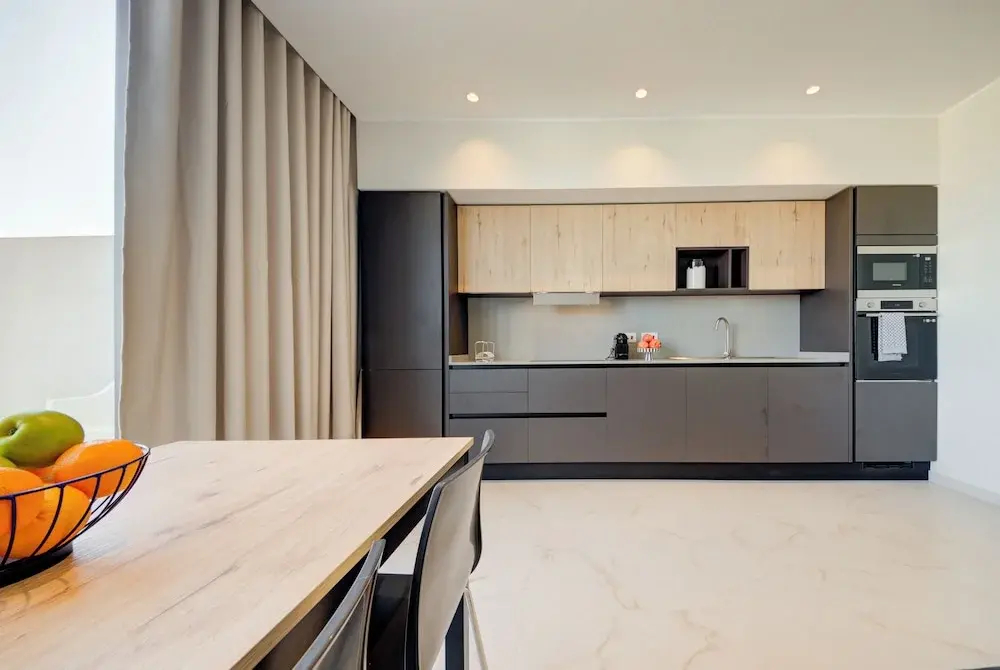 Photo - Mayfair by Premier Suites MT