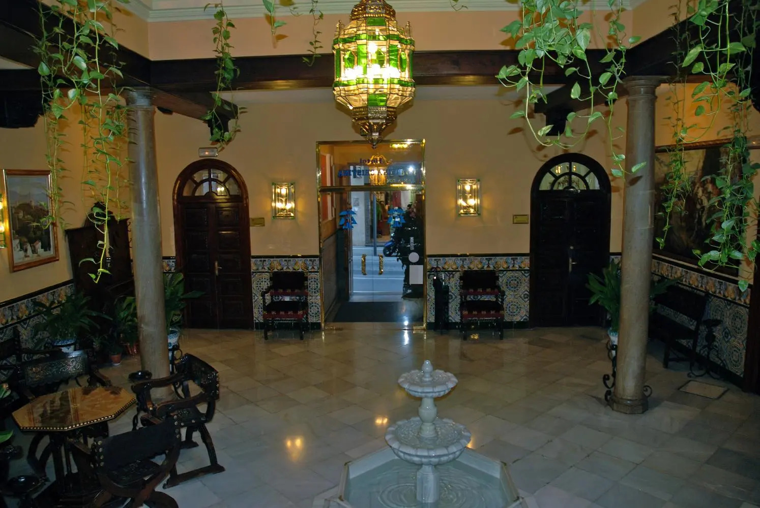 Photo - Hotel Reina Cristina