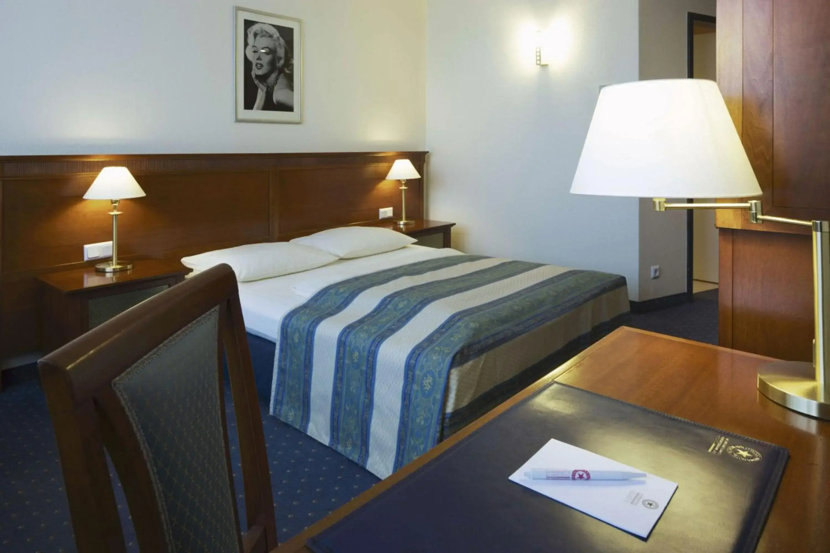 Photo - Hôtel Artemisia Montmartre