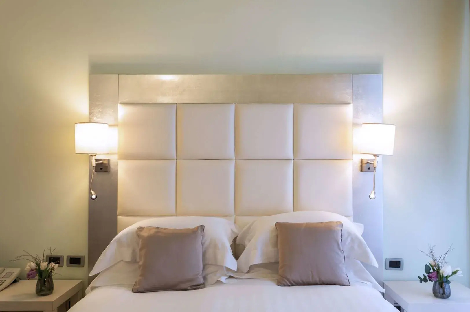 Foto - Palazzo Caracciolo Naples