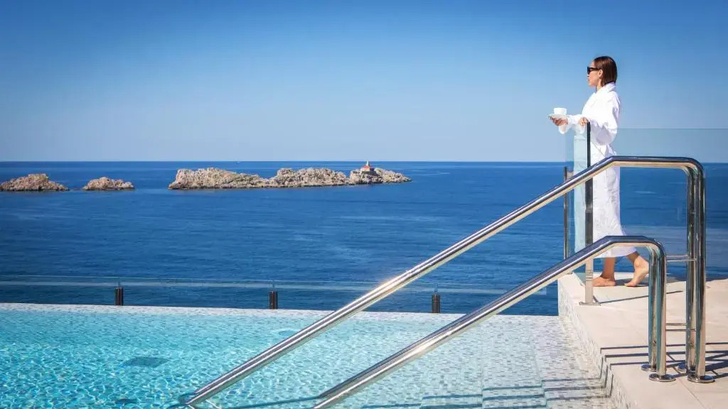 Photo - Royal Blue Hotel