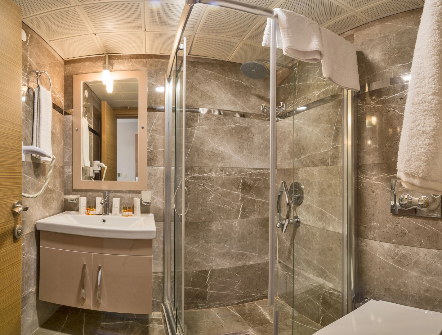 Foto - Grand Pamir Hotel