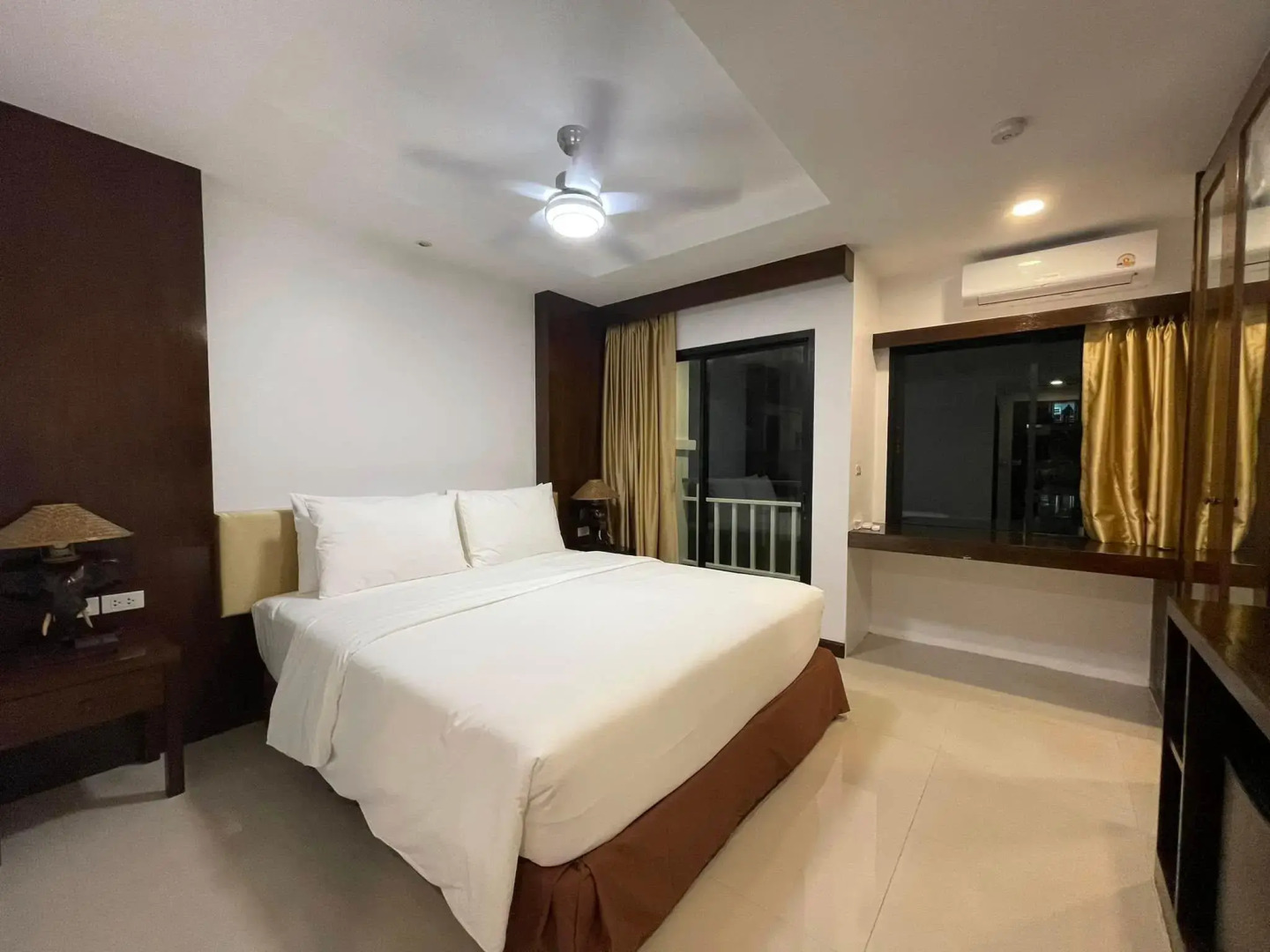 Photo - Summer Breeze Hotel