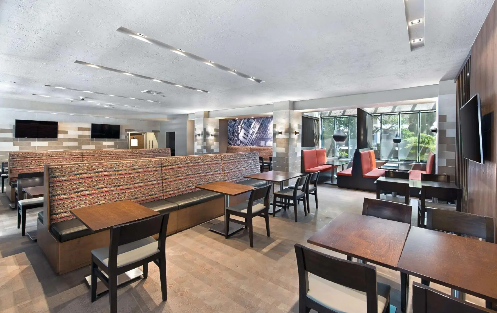 Photo - Embassy Suites by Hilton Los Angeles Downey