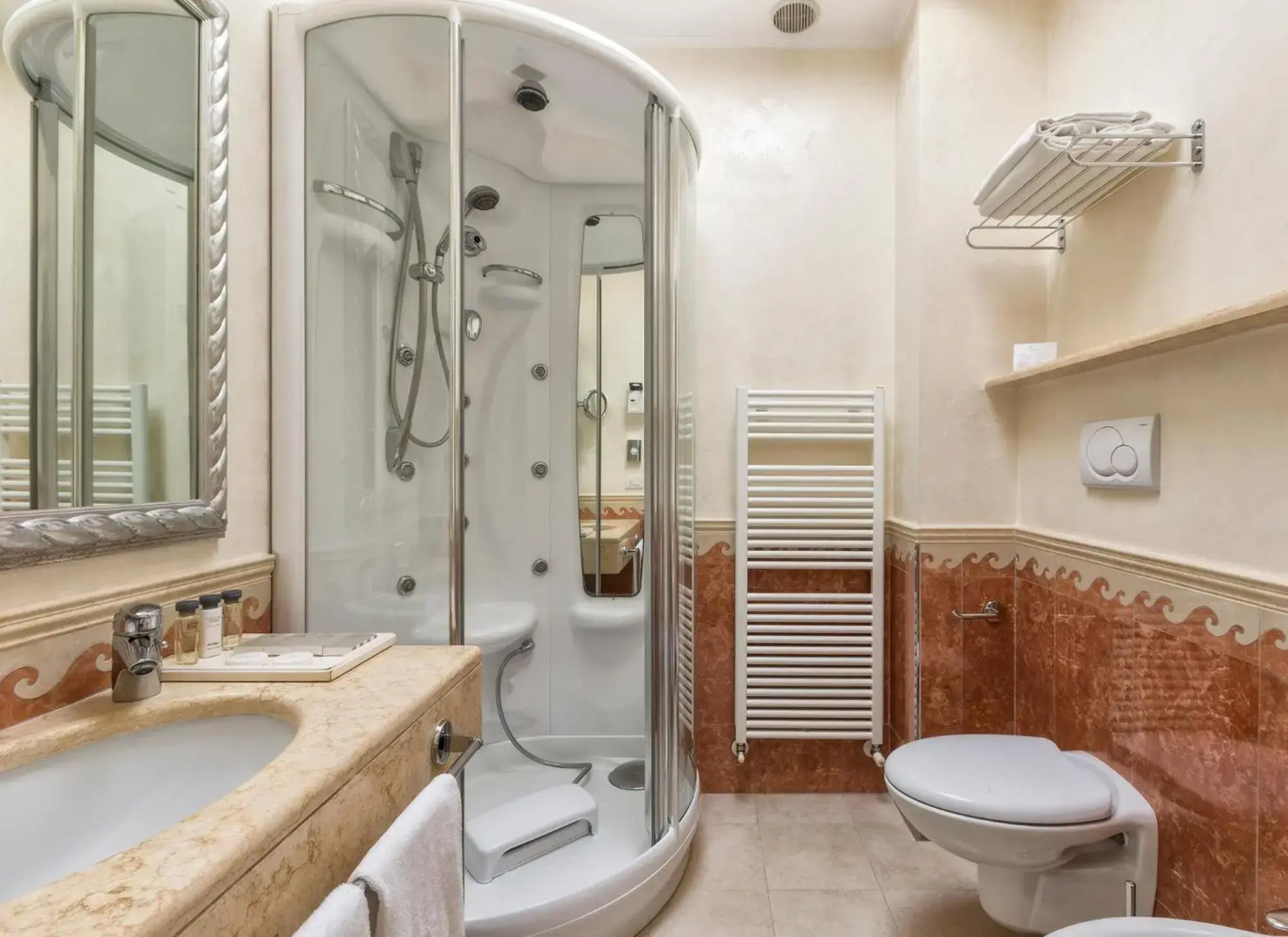 Photo - Hotel Tiffany's