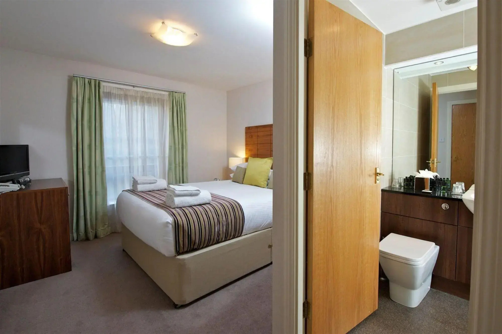 Photo - The Knight Residence by Mansley