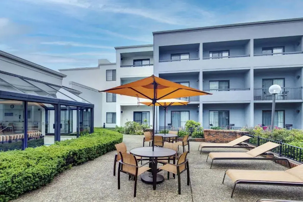 Photo - Courtyard Chicago Glenview/Northbrook