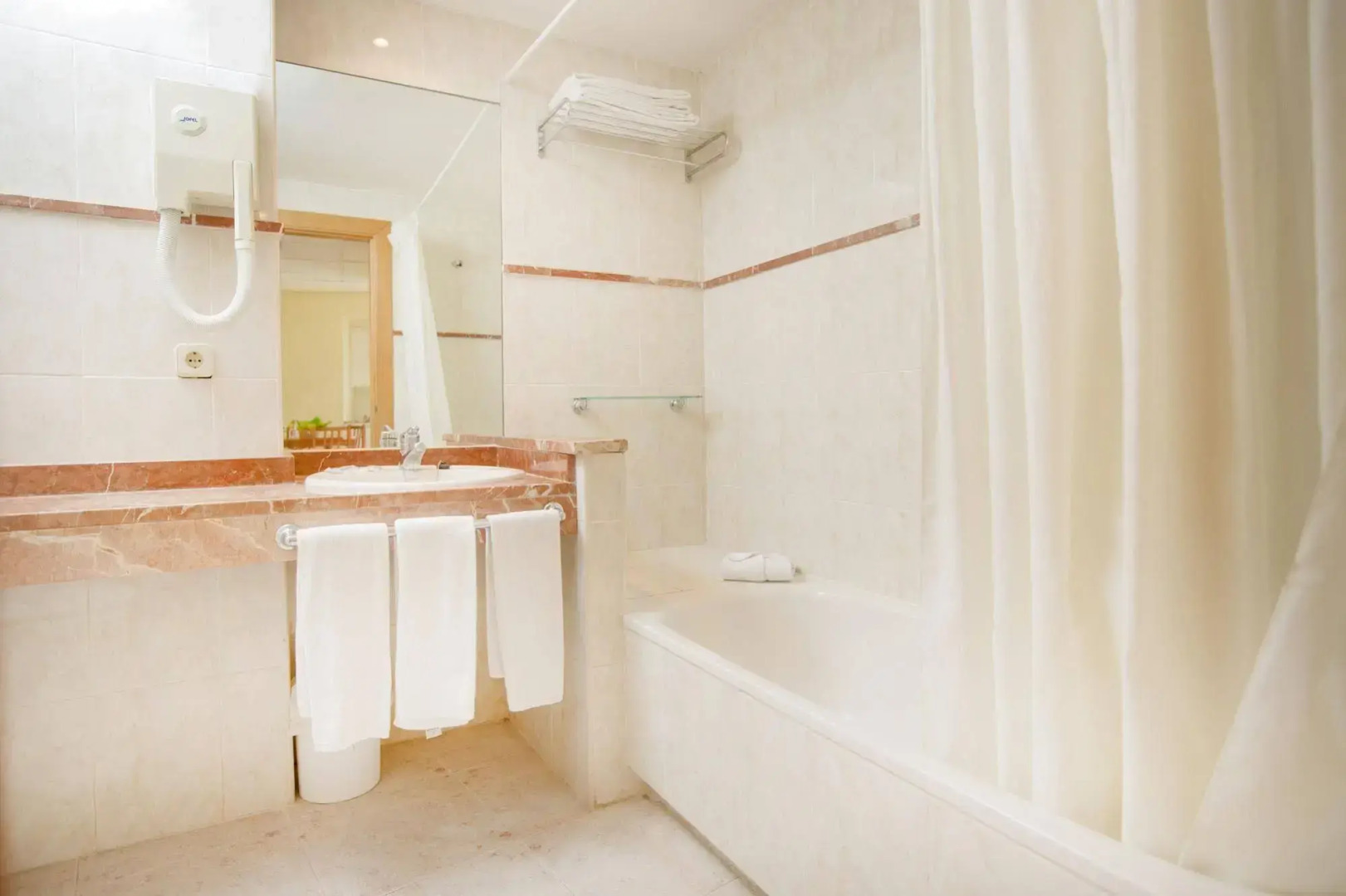 Foto - Hotel Tres Anclas