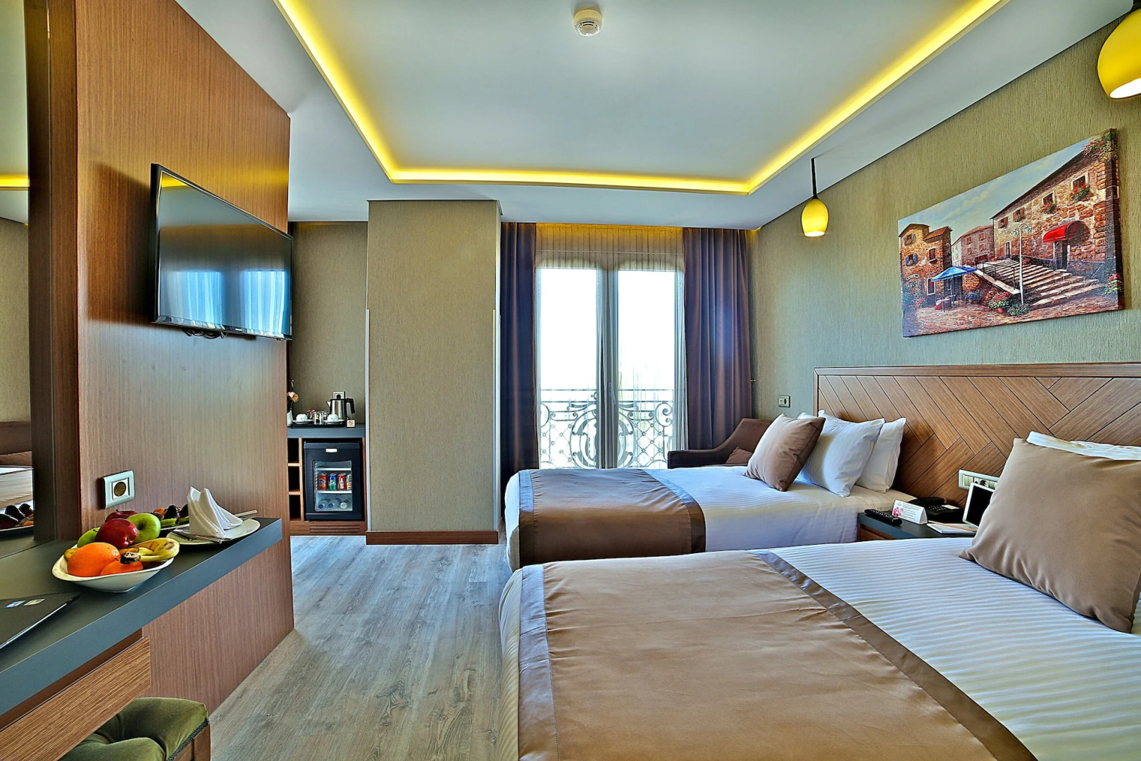 Photo - Corner Hotel Laleli