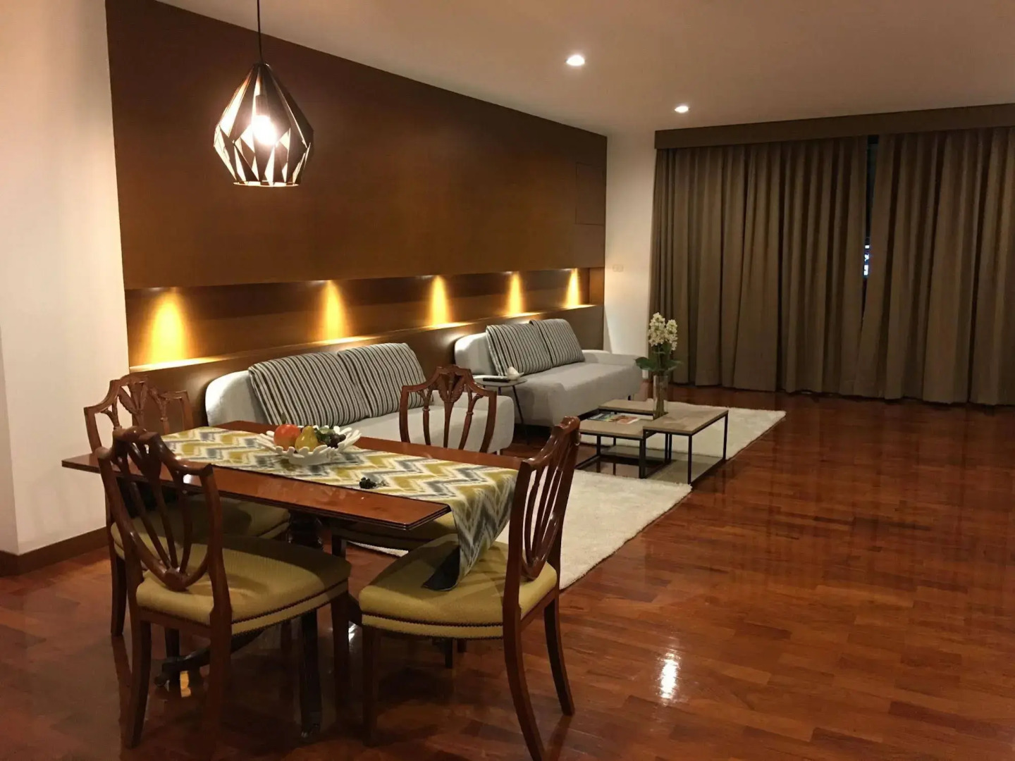 Foto - Benviar Tonson Residence