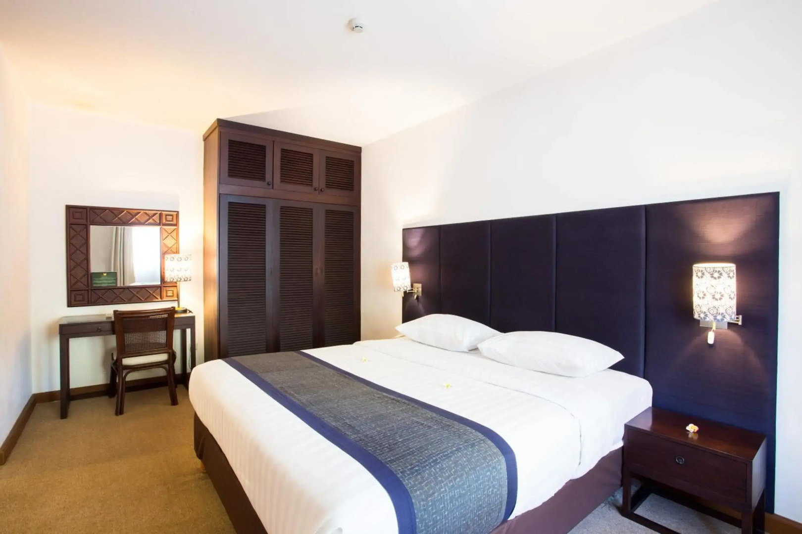 Photo - Plagoo Holiday Hotel