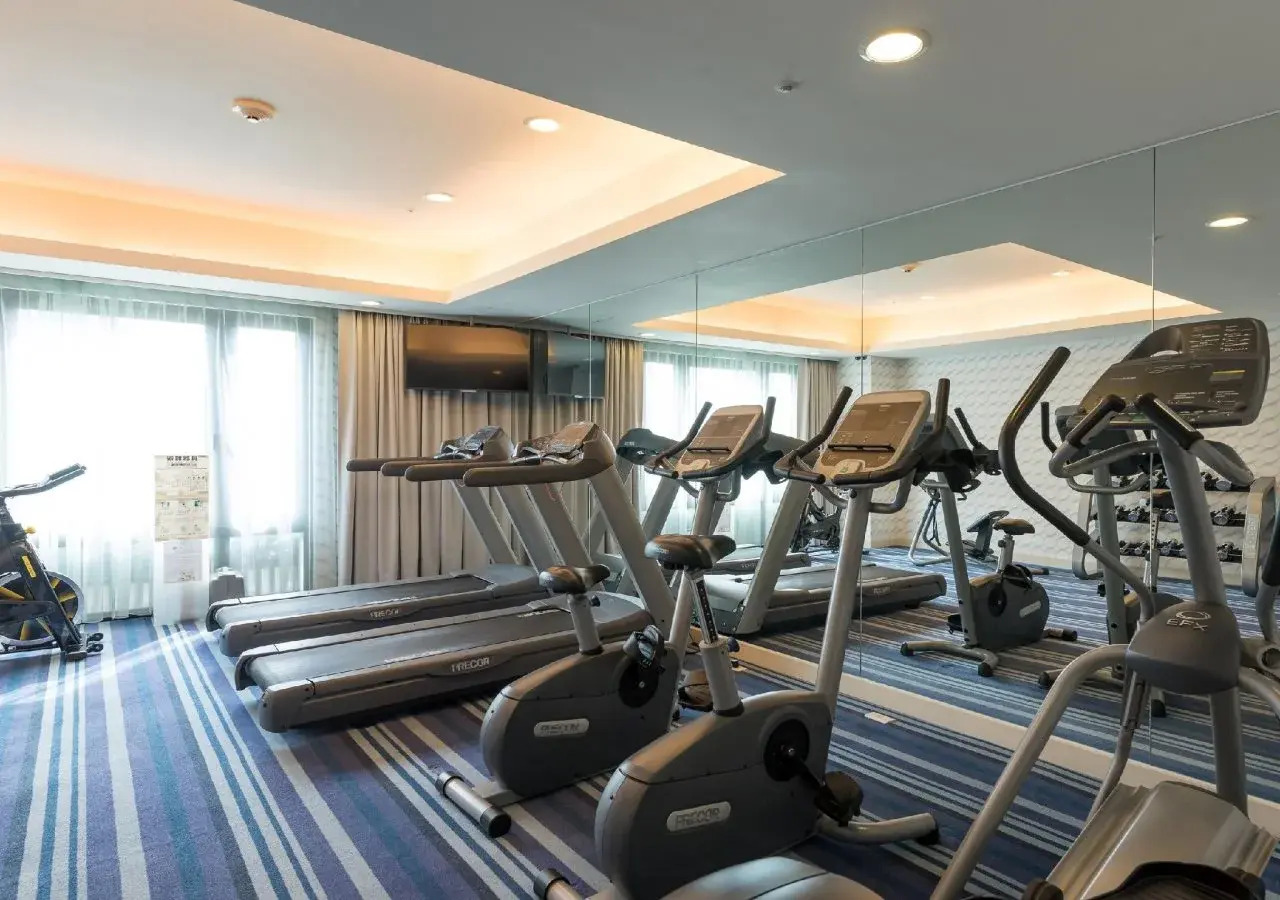 Photo - Grand Victoria Hotel