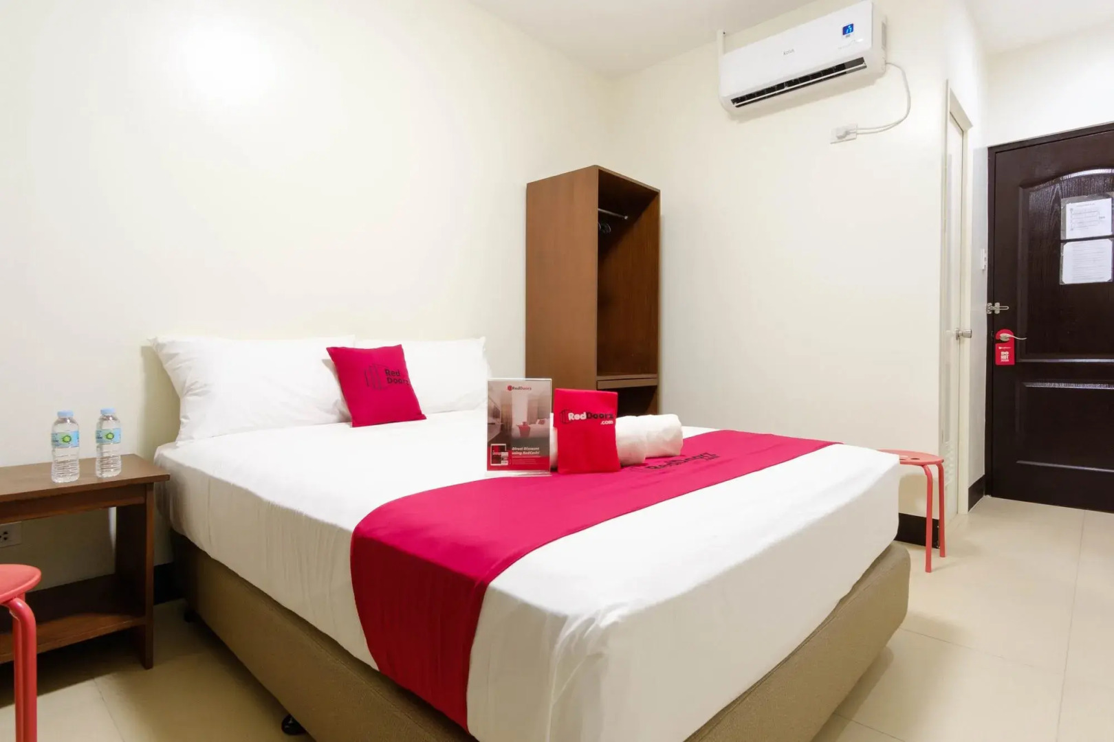 Foto - RedDoorz Plus at EDSA Congressional