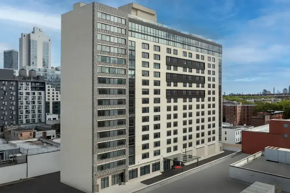 Foto - SpringHill Suites by Marriott New York Queens