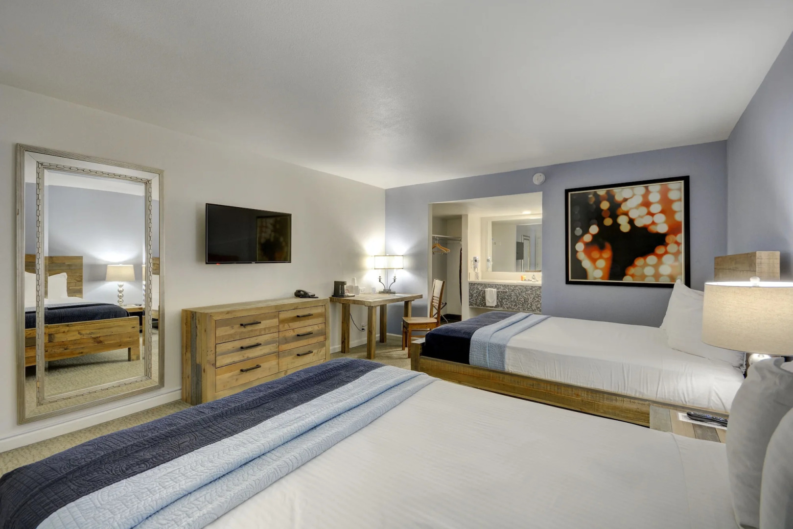 Photo - Thunderbird Boutique Hotel