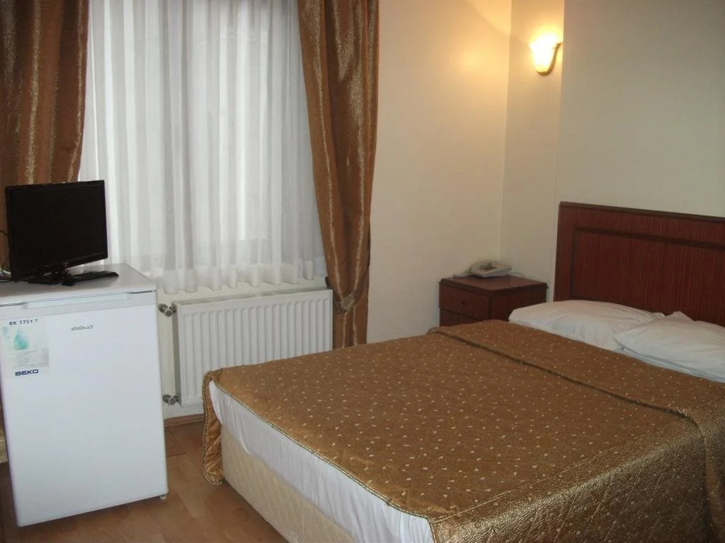 Photo - Emos Hotel