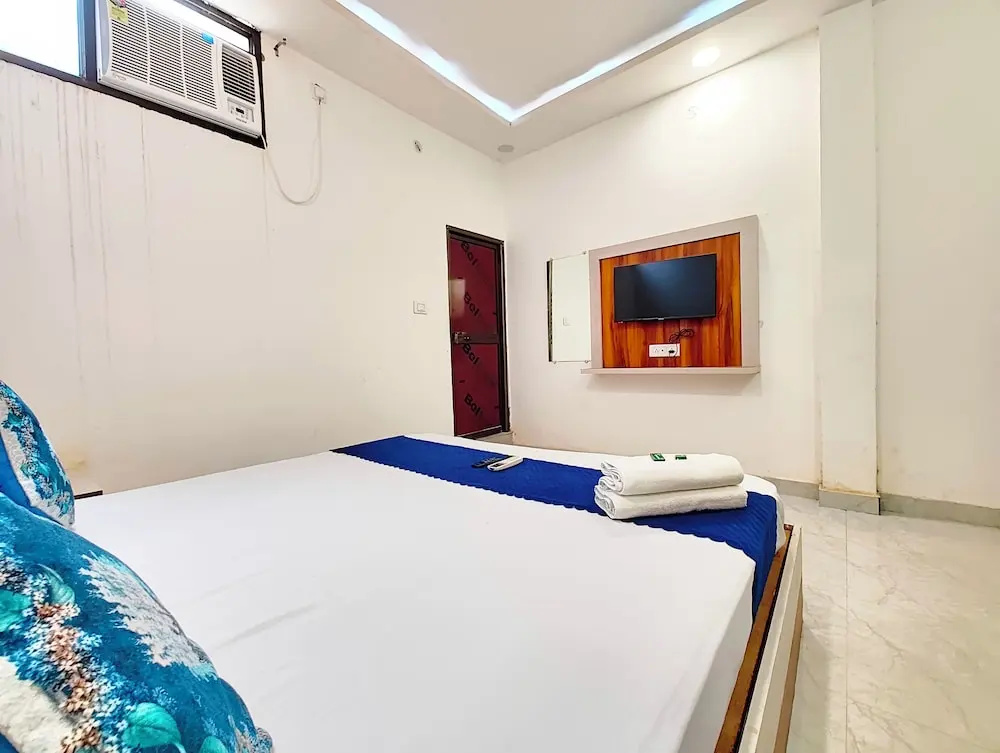 Hotel The Ram Krishna Palace Ayodhya