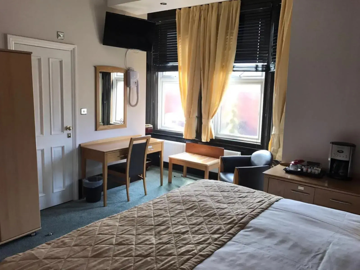Photo - Harefield Manor Hotel