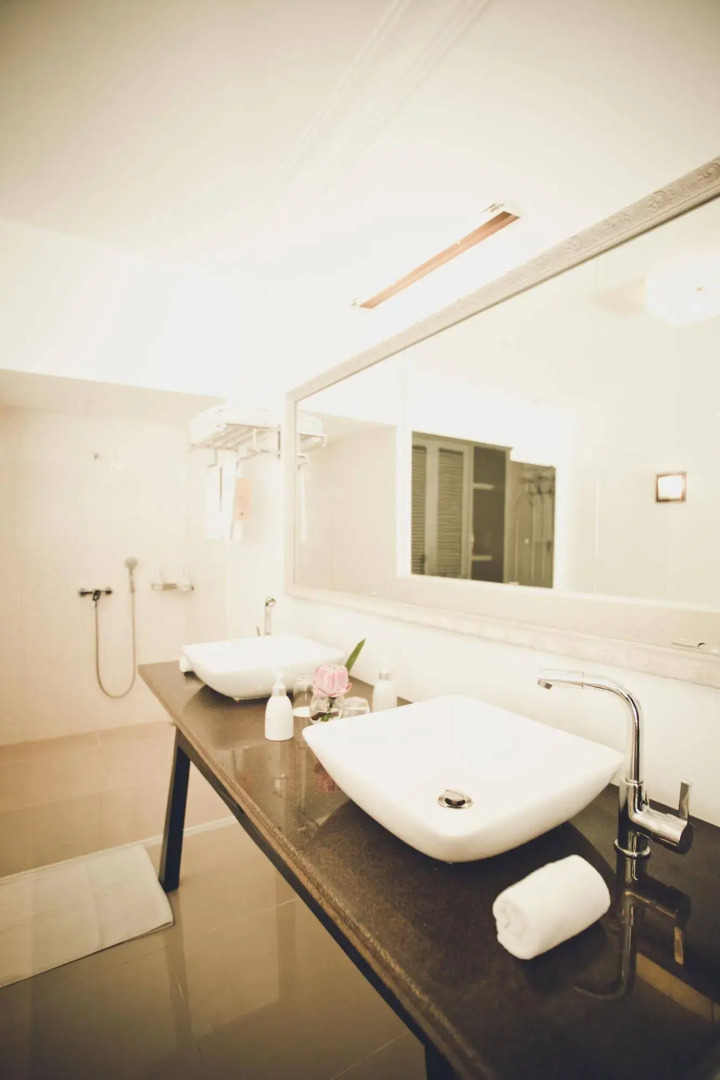 Foto - White Mansion 白色公馆