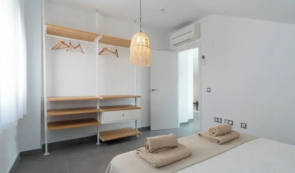 Photo - Sur Suites La Dorada, centricos soleados a pocos metros de la Playa y con Parking Opcional